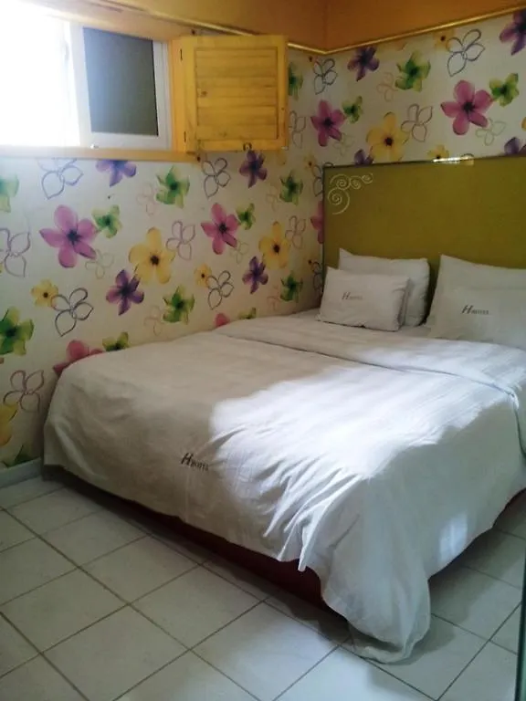 H Motel Korsel